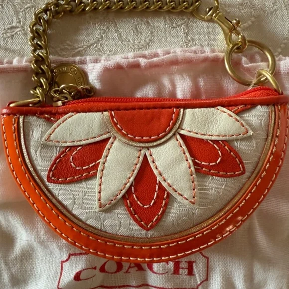 COLLECTORS*RARE* NEW COACH ORANGE SLICE Mini purse w/ Brass & coin insignia Y2K - Picture 2 of 3